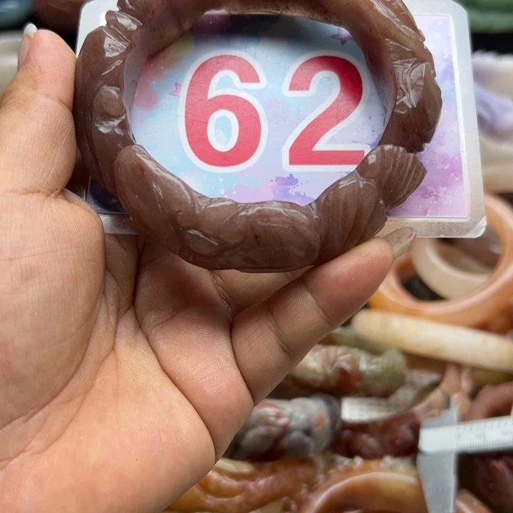 石英岩玉手镯未镶嵌