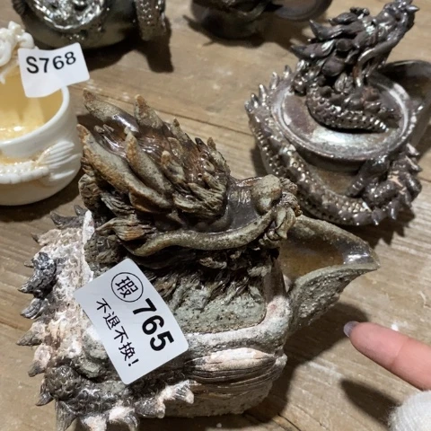 和啦咯啦咯哦么，啊咯咯的额哦