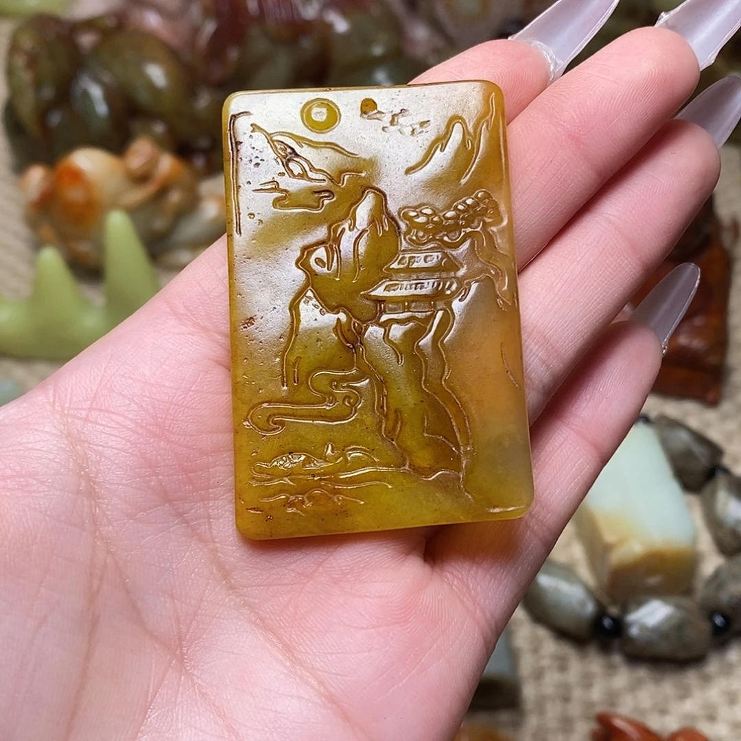 蛇纹石玉未镶嵌颈饰