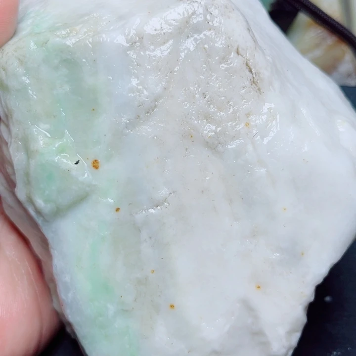 和田玉未镶嵌珠宝奇石