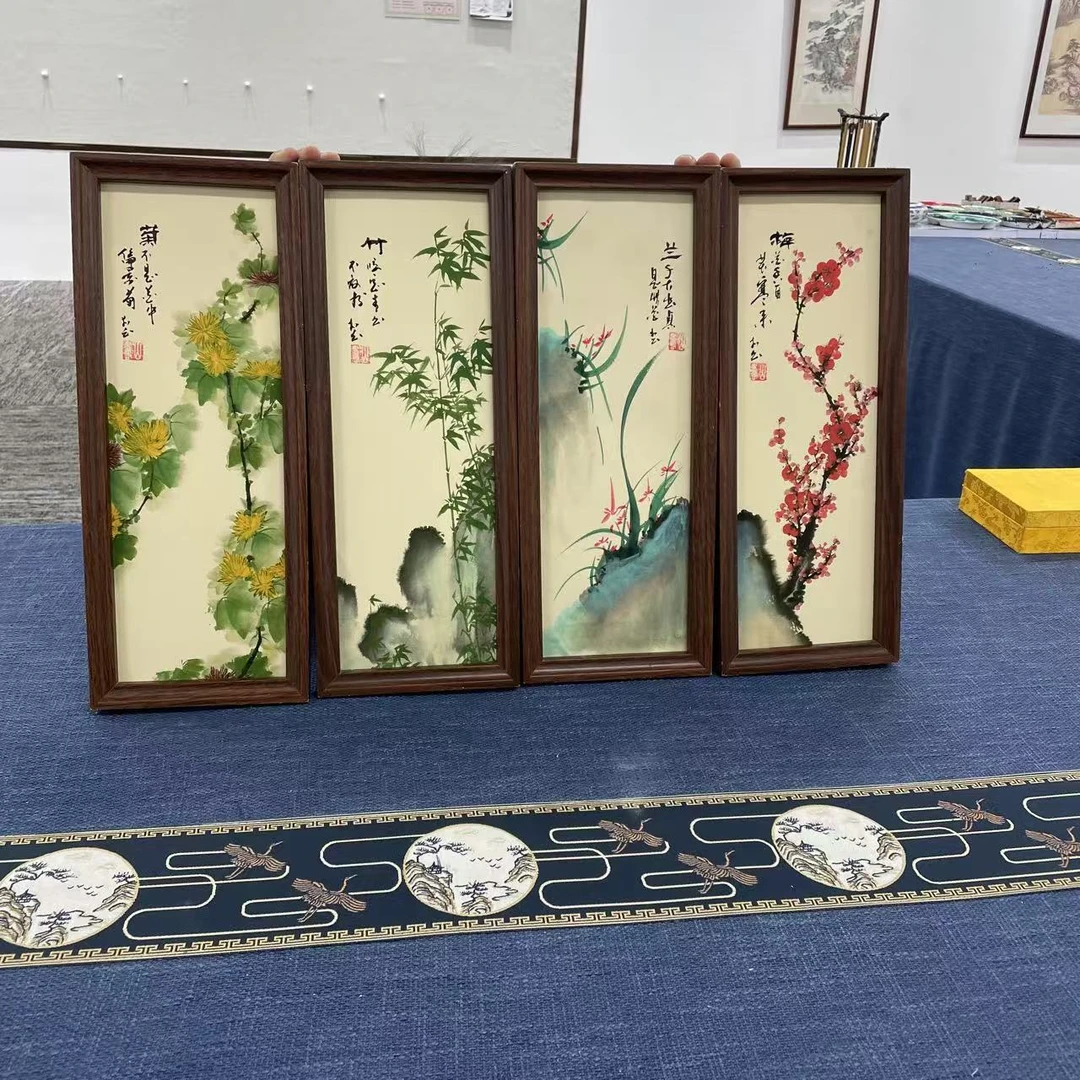 17*43竖幅/梅兰竹菊/张涛（带框）