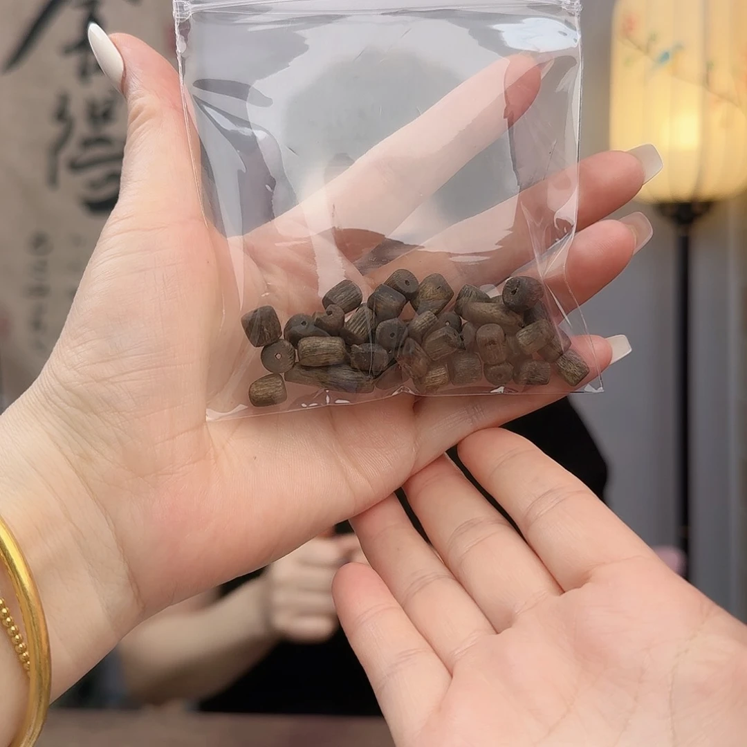 沉香沉香碎屑海南尖峰岭虫漏散珠