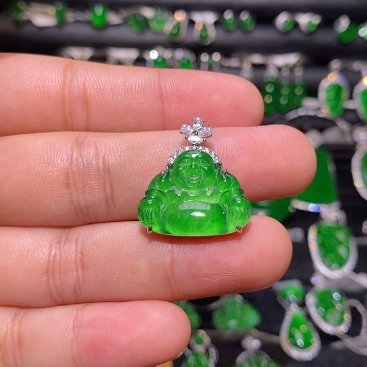 颈饰18K金镶嵌翡翠天然翡翠