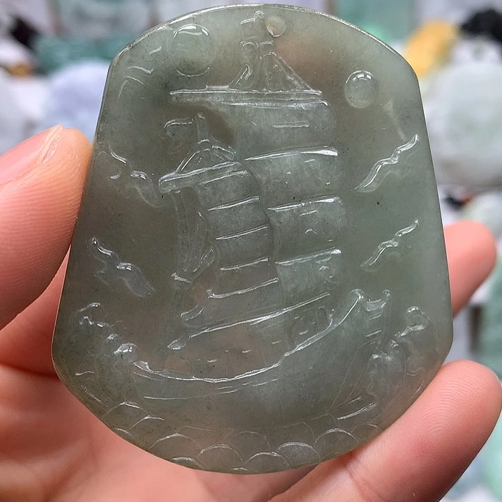 翡翠未镶嵌颈饰一帆风顺洒乌鸡料福利