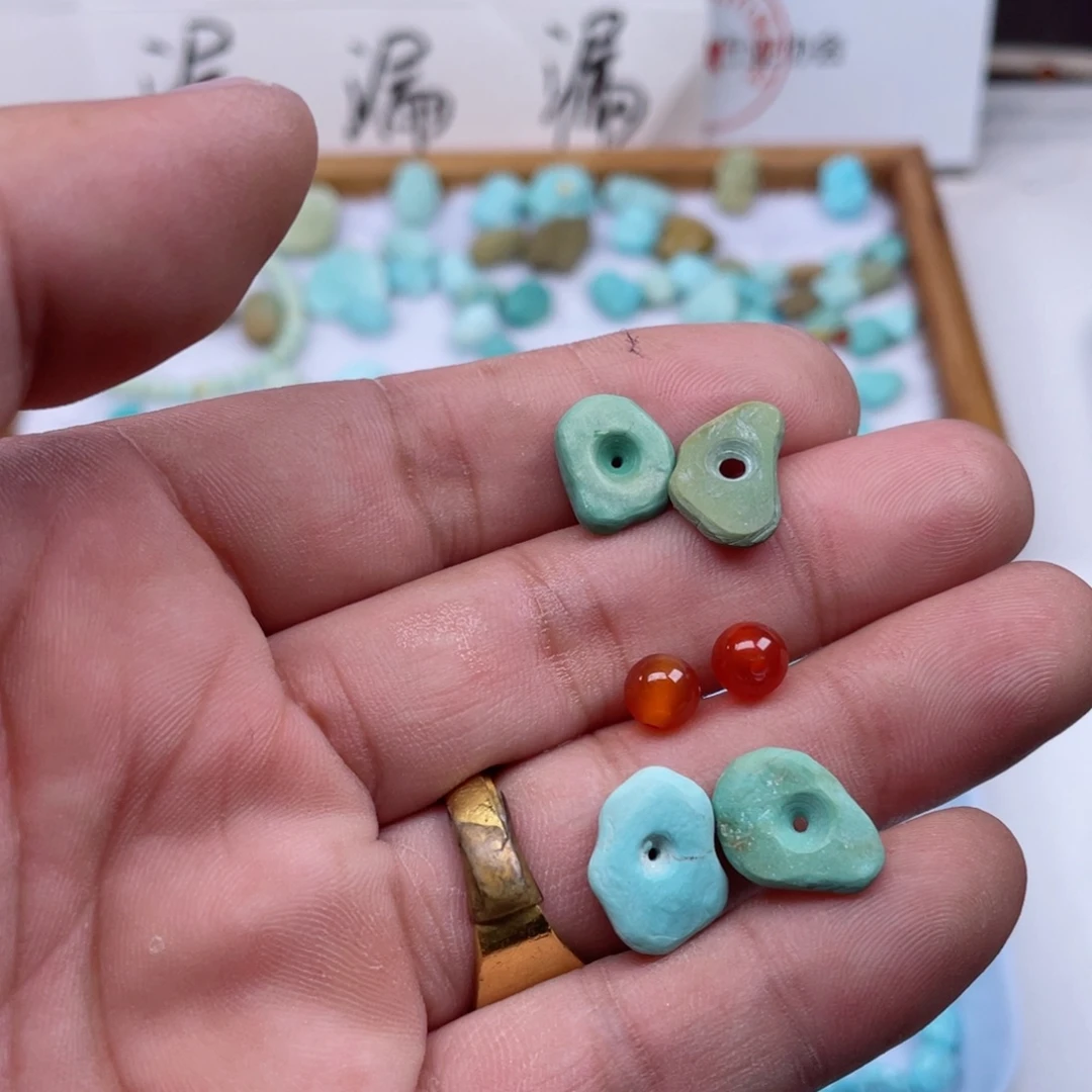 ****南红玛瑙未镶嵌颈饰200