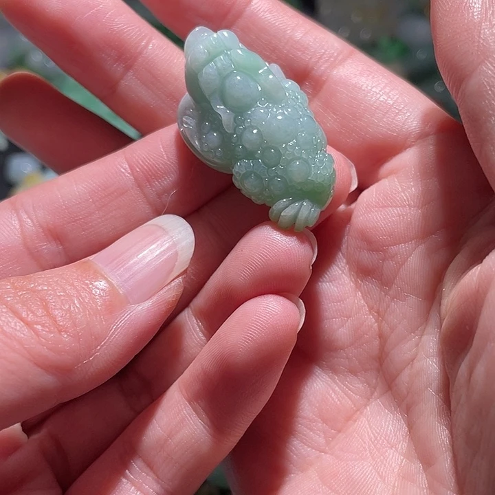 颈饰未镶嵌翡翠天