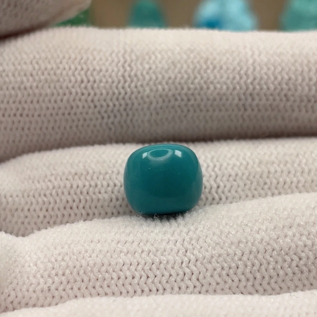 m***s绿松石未镶嵌颈饰