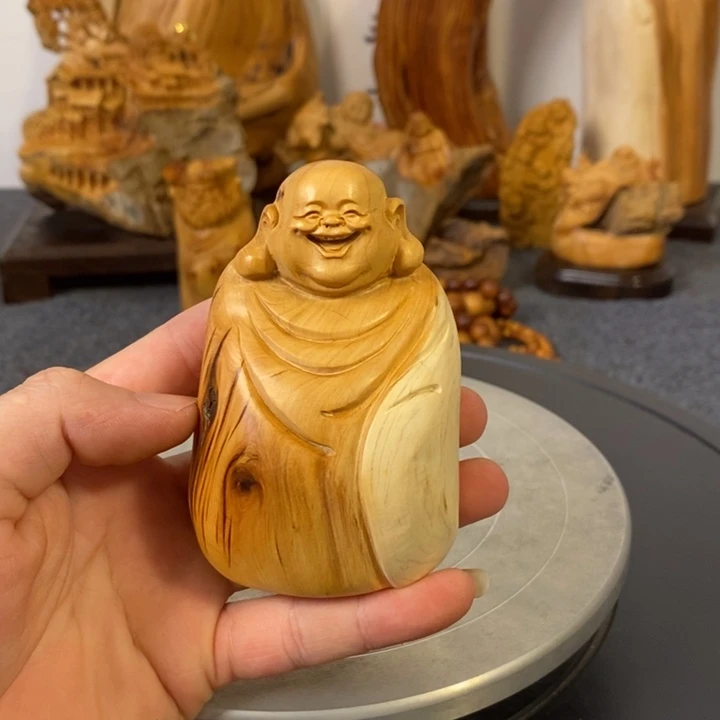 柏木（崖柏）弥勒佛手把件