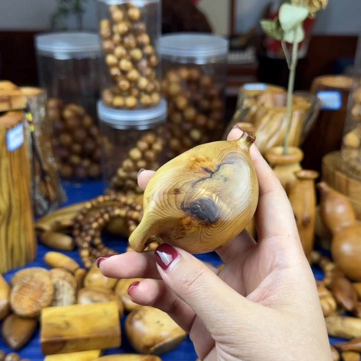 洛***灵柏木（崖柏）北太行崖柏陈化手工壶