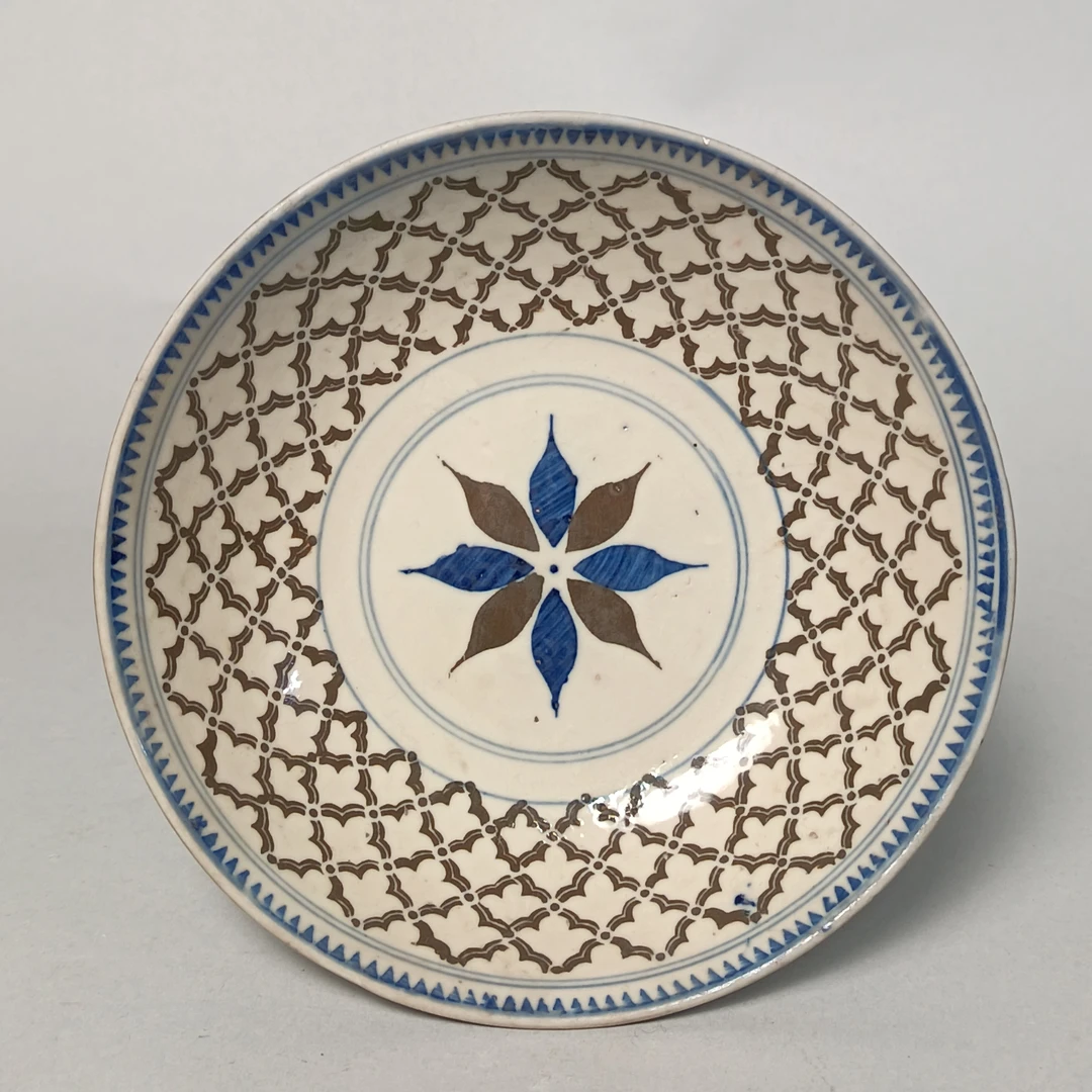 【010021778】近现代 釉下三彩花卉盘