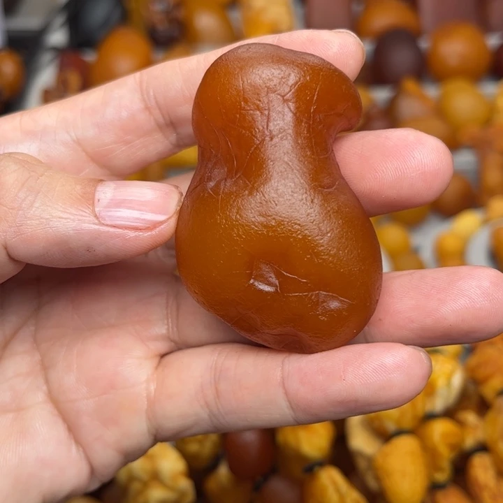 琥珀未镶嵌裸石天然蜜蜡吊坠