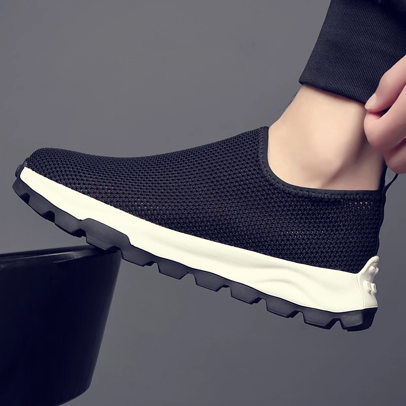 2025男鞋春夏季新款透气网面布鞋一脚蹬懒人袜子鞋男款休闲运动鞋