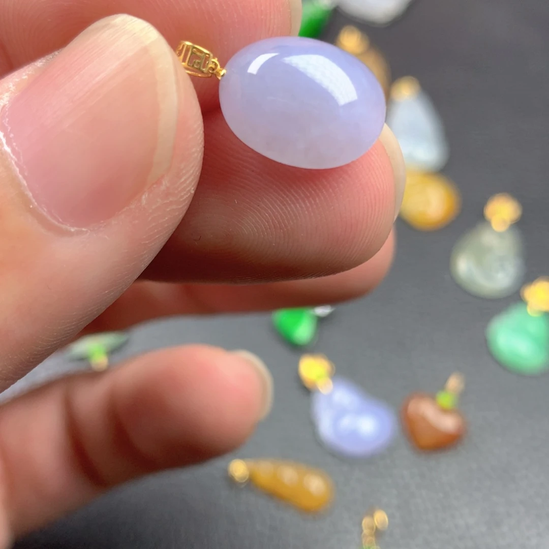 【闪购商品】颈饰18K金镶嵌翡翠翡翠