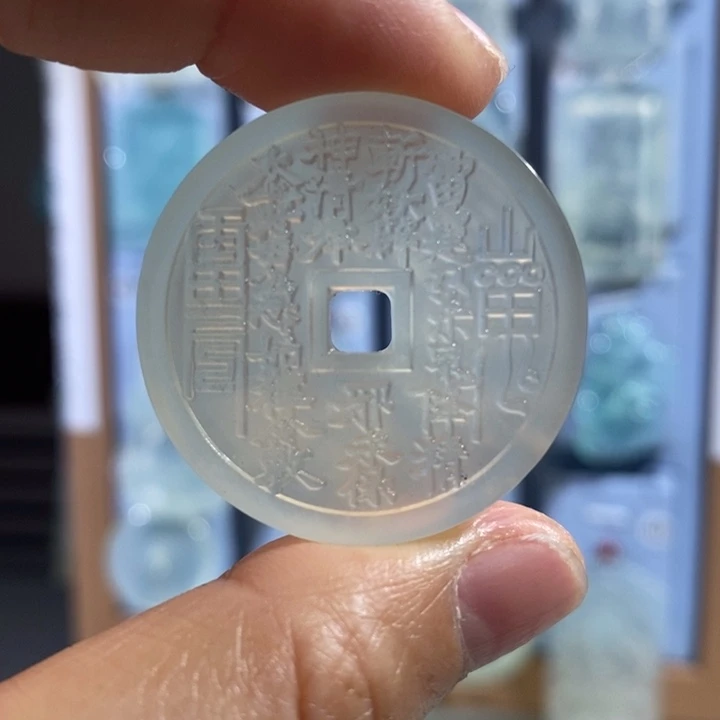 岫玉未镶嵌颈饰吊坠