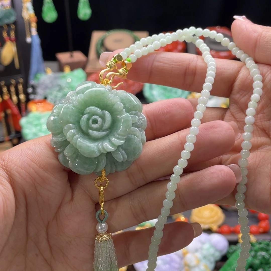 翡翠颈饰未镶嵌代编织