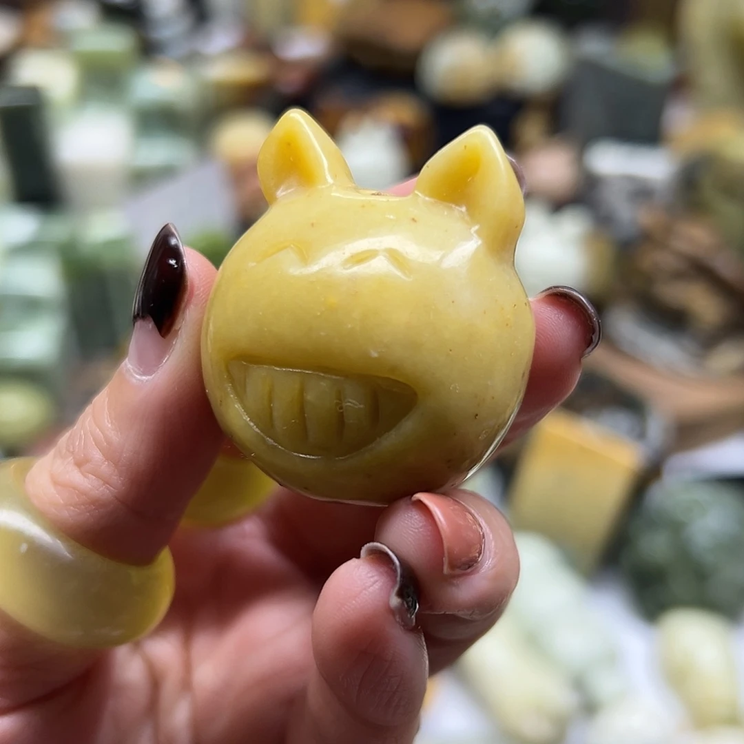 岫玉未镶嵌颈饰辽阳料龙猫