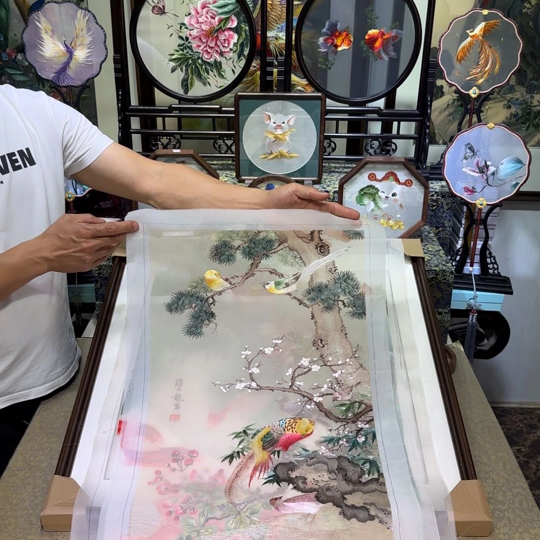 刺绣刺绣工艺精湛