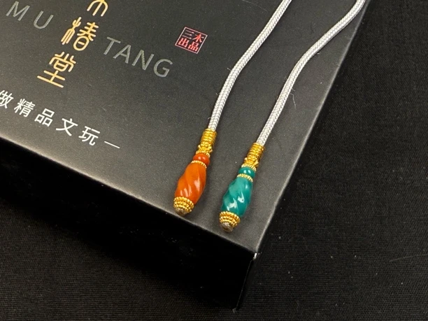 原矿绿松石弟子珠扭旋雕刻+瓦西南红+18k   全品无暇