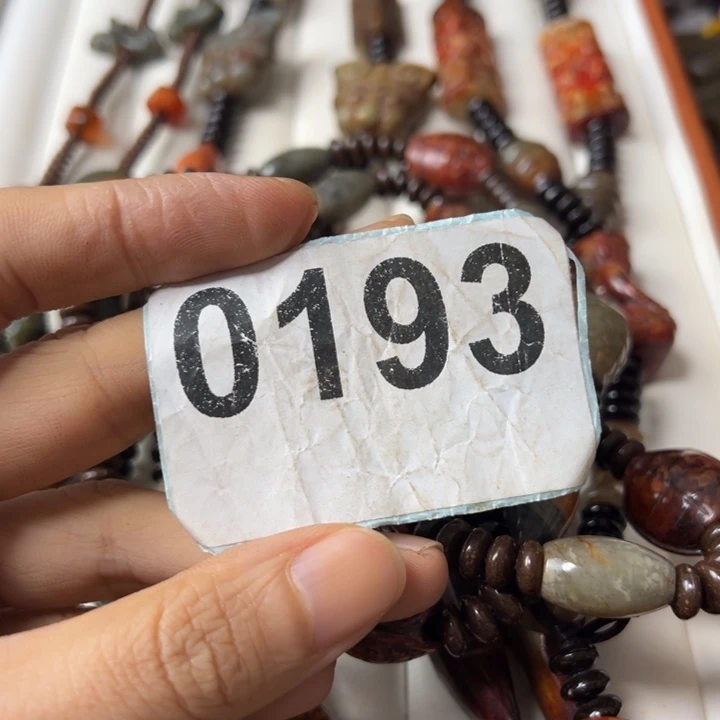 C***集颈饰未镶嵌和田玉（糖玉）