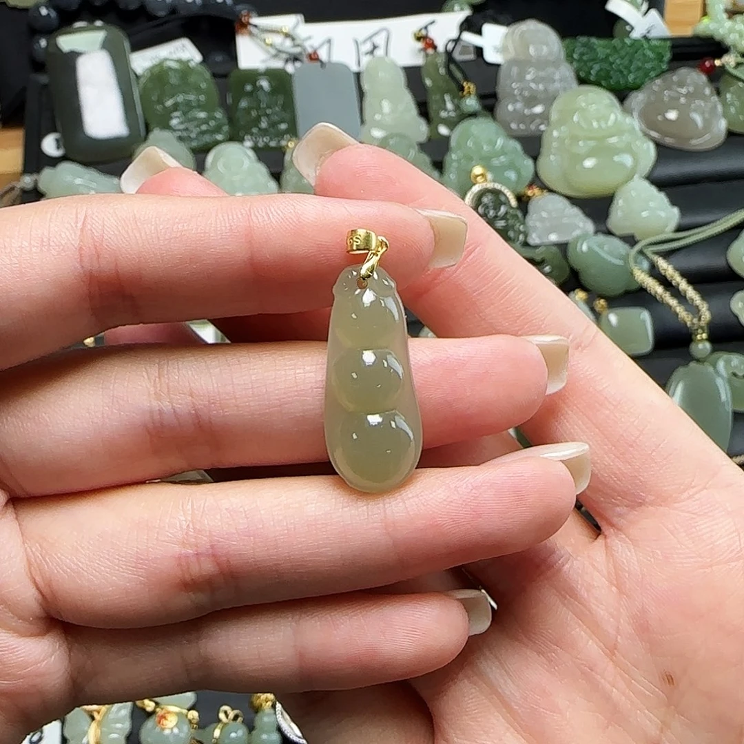 颈饰银S925镶嵌和田玉