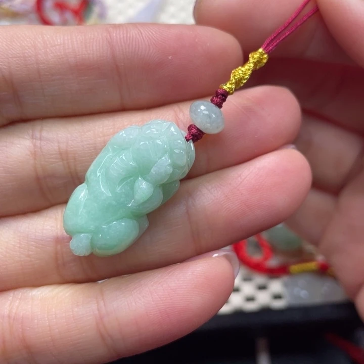 翡翠未镶嵌手绳手机挂