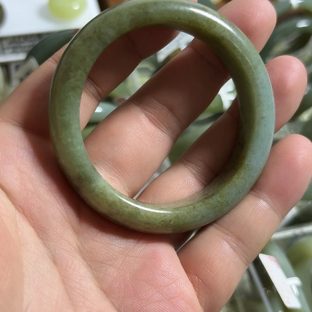和田玉（糖玉）手镯未镶嵌