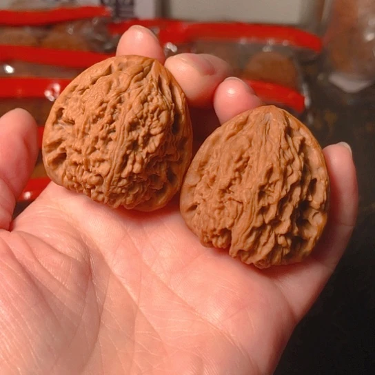 文玩核桃把件南疆石38