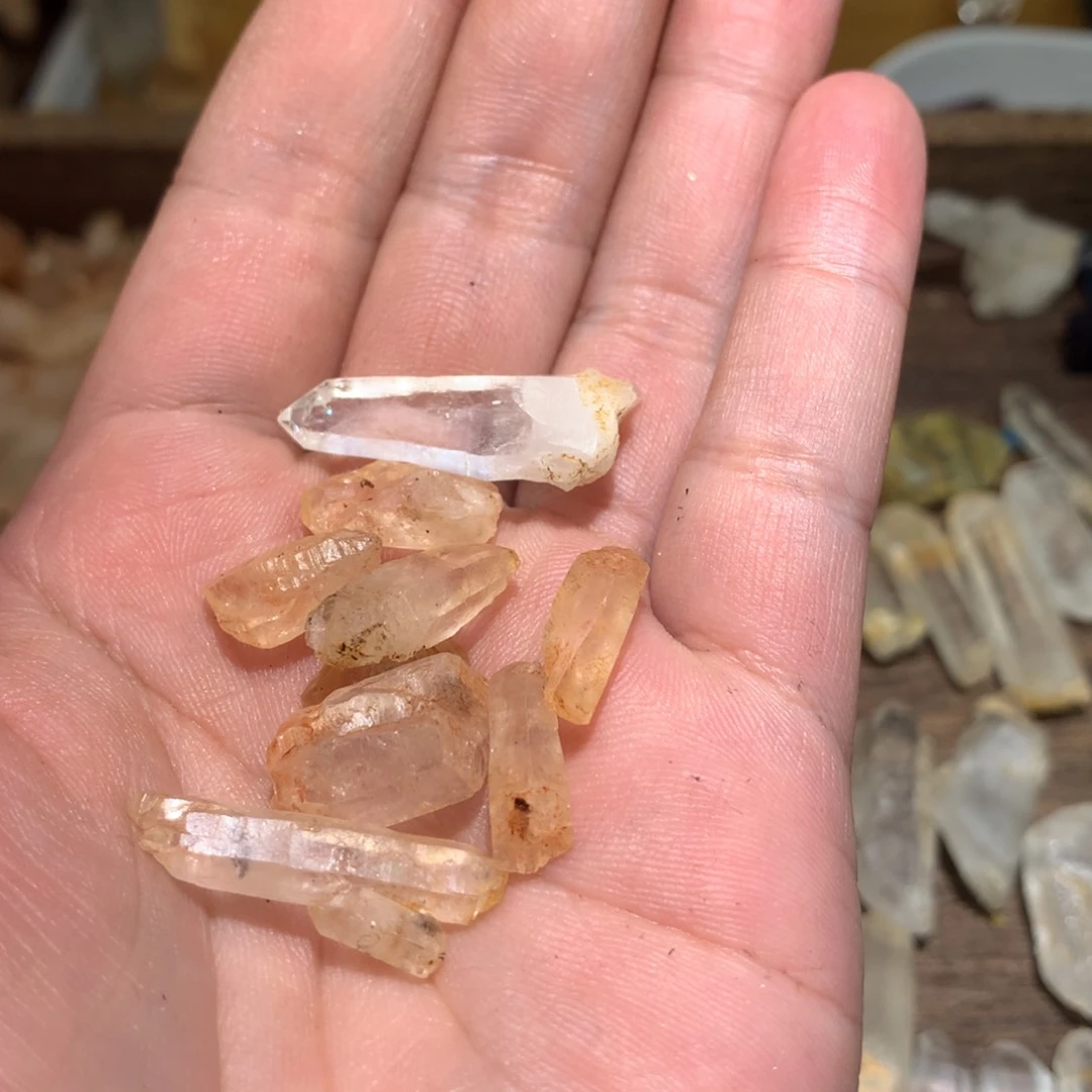 水晶红泥骸骨油胆未镶嵌地*线