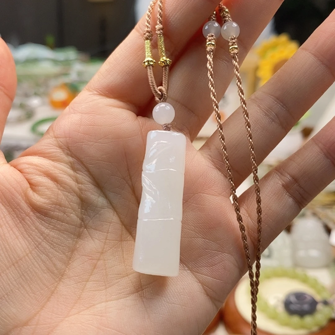 和田玉未镶嵌吊坠(不含链)