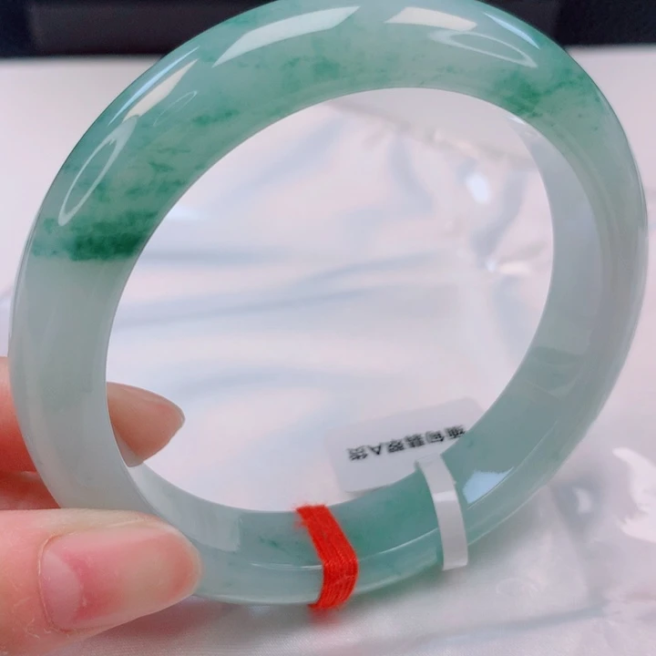 翡翠未镶嵌手镯60圈