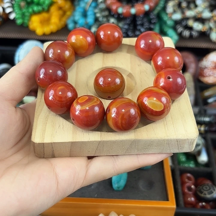 等***形玛瑙/玉髓颈饰未镶嵌