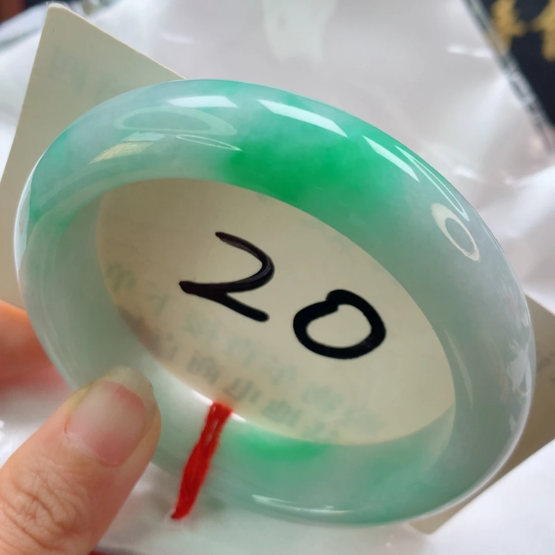 未镶嵌手镯翡翠正阳绿飘花轮胎