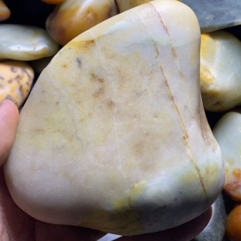 未镶嵌和田玉（糖玉）挂件