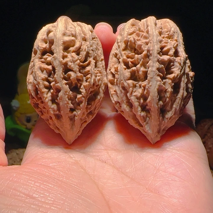 文玩核桃吊坠米子53