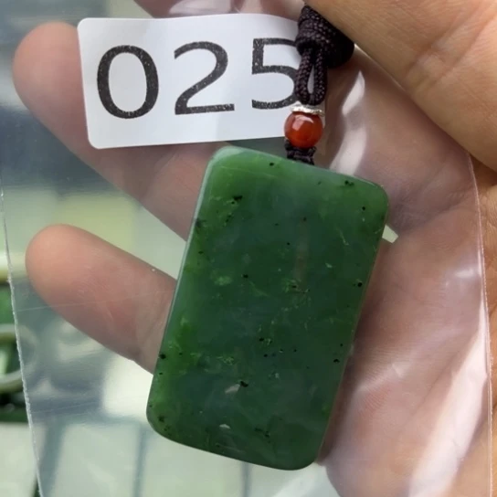 和田玉未镶嵌珠宝半成品