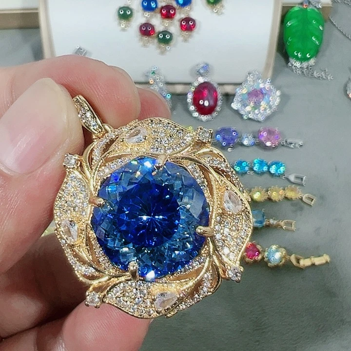 钨金无红宝蓝宝满钻镶嵌大宝贝