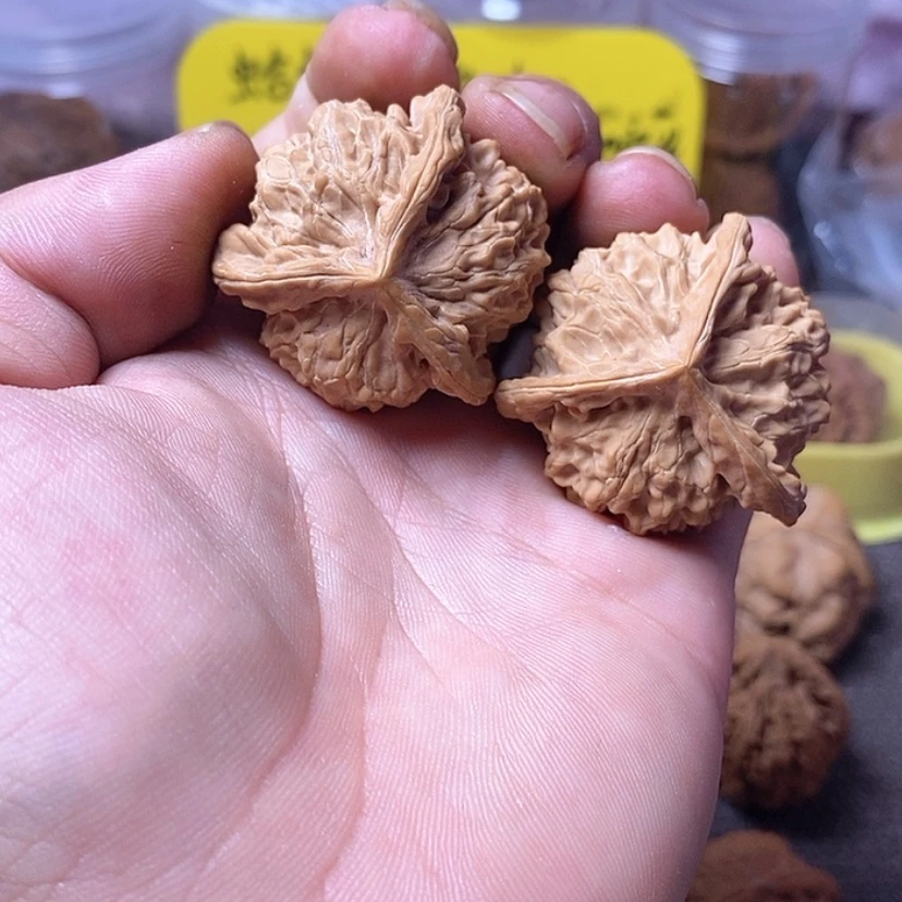 【闪购商品】吊坠文玩核桃40盘山三棱