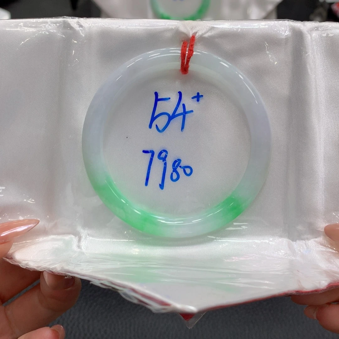 翡翠未镶嵌手镯翡翠