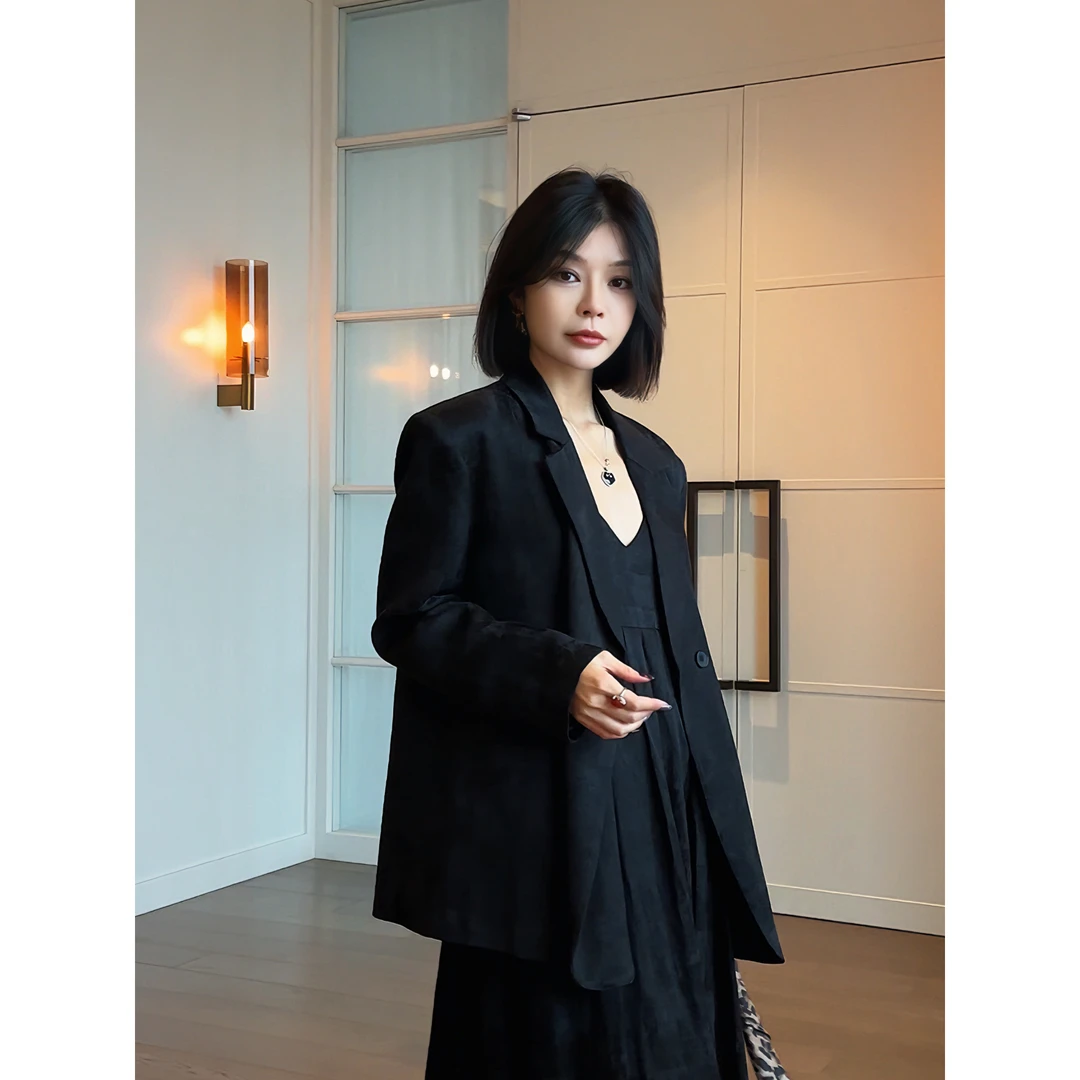 【买手店&蛋哥】时尚百搭设计感气质休闲轻奢黑色西装外套C23061701