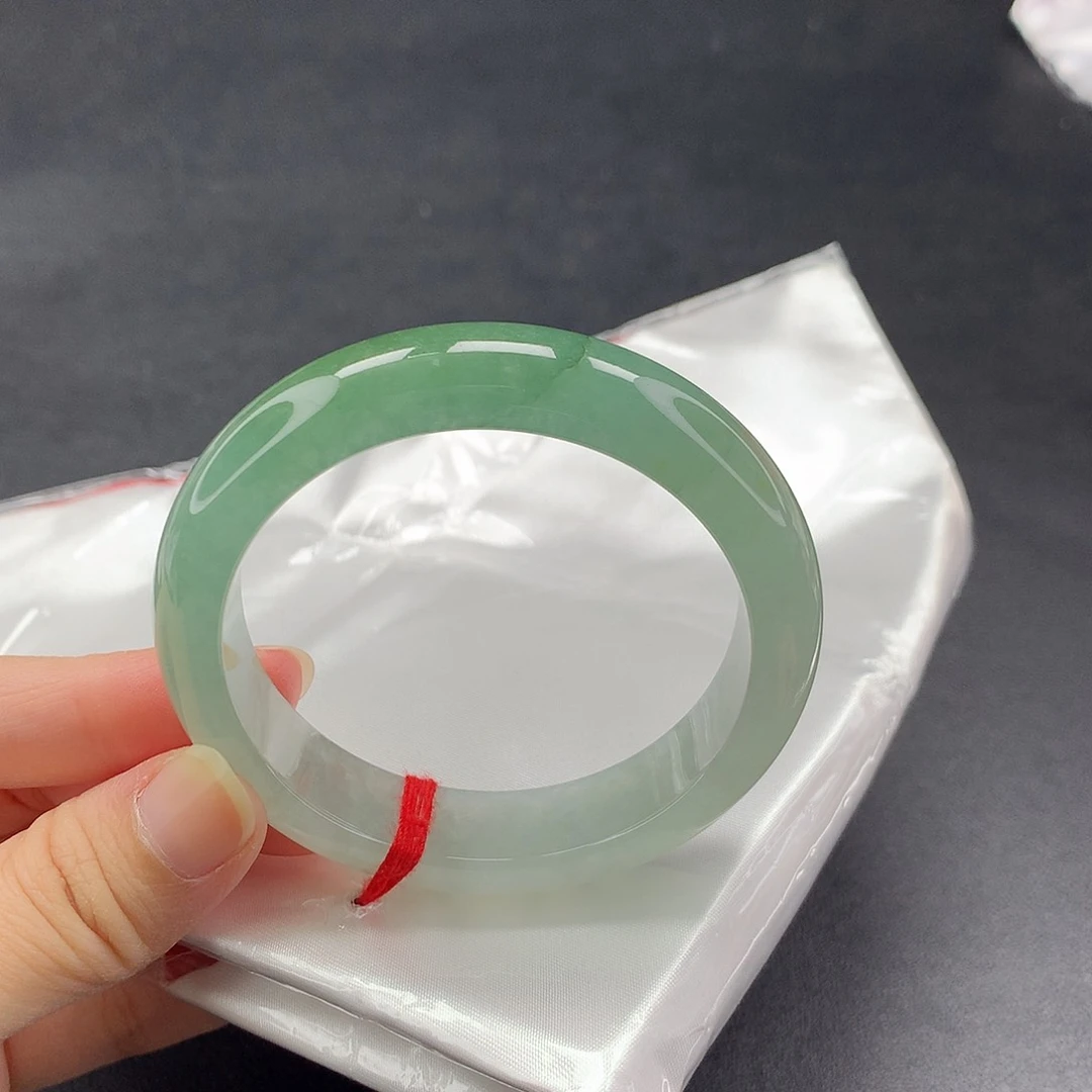 未镶嵌手镯翡翠（42号）