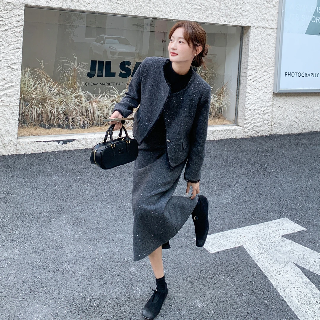 法式小香风夹棉上衣半身裙套装女2025秋冬新款时尚潮流亮片两件套