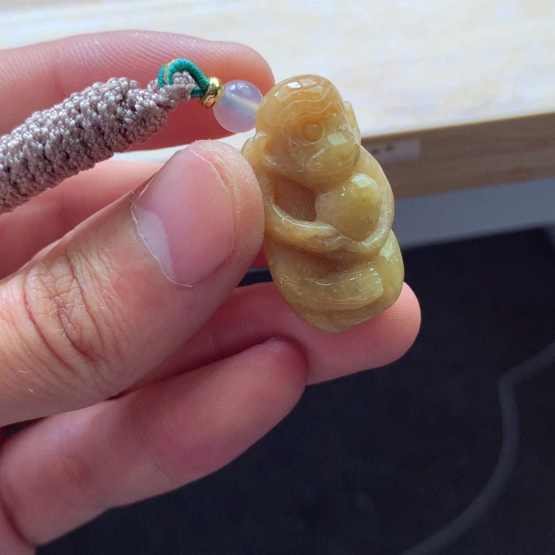 翡翠颈饰未镶嵌吊坠