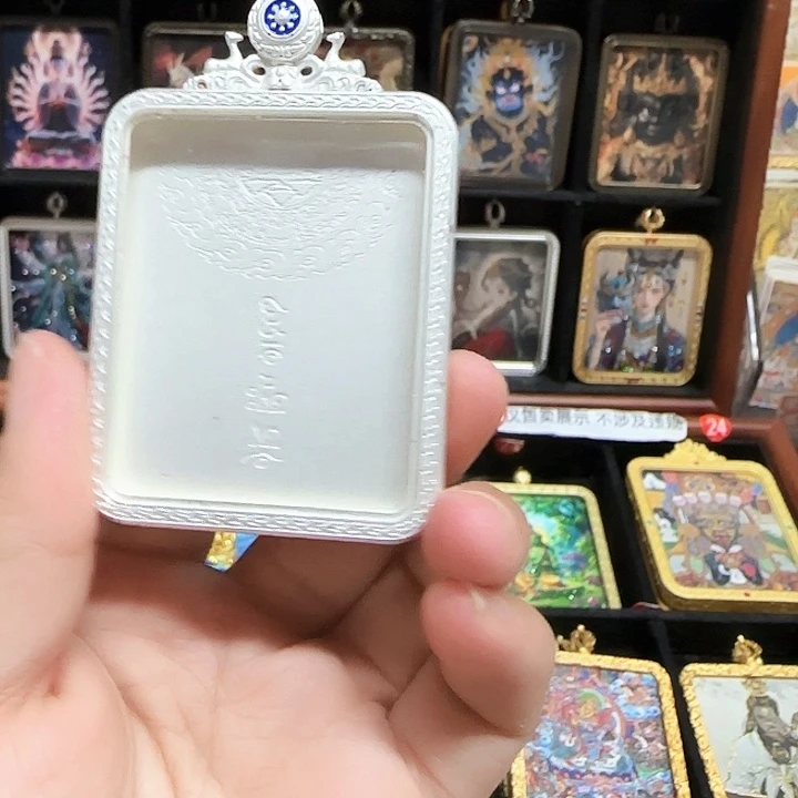 阿***伟吊坠唐卡111111111111111