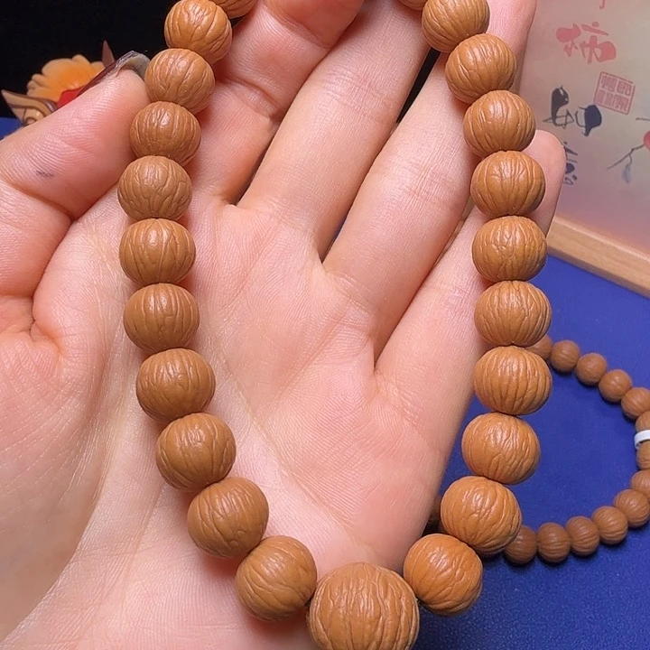 曾***我吊坠猴头核桃土豪