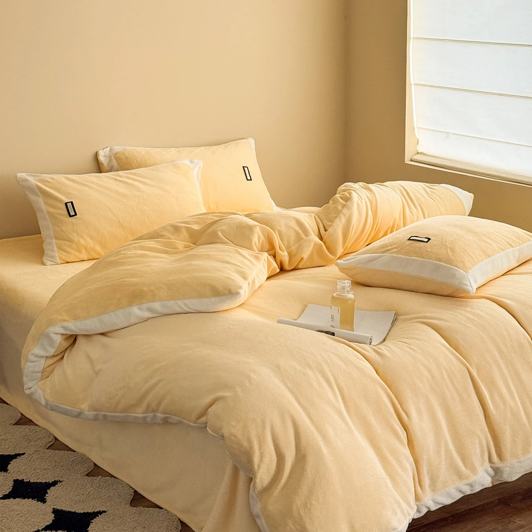 冬季暖黄色慕丝牛奶绒四件套双面全消光加厚冬季裸睡被套床上用品
