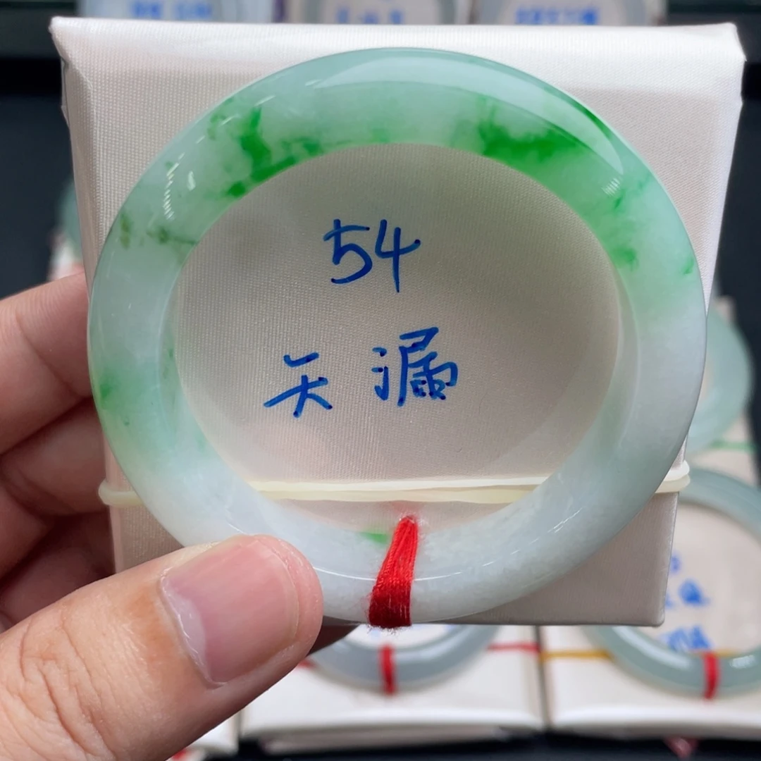 翡翠未镶嵌手镯翡翠手镯