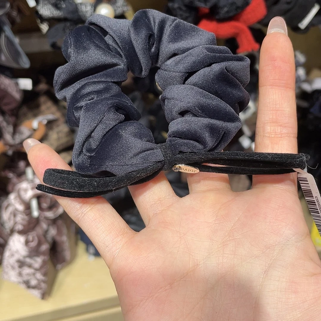 布艺非金属黑蝴蝶结小发圈