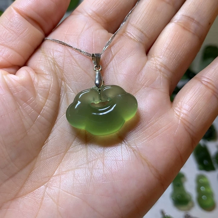 岫玉颈饰银S925镶嵌吊坠