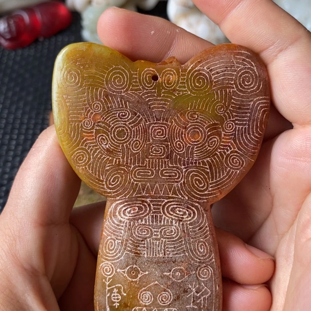 未镶嵌和田玉（糖玉）挂件