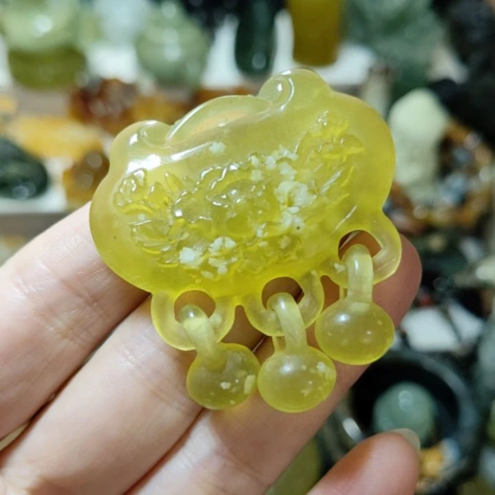 岫玉未镶嵌挂坠款